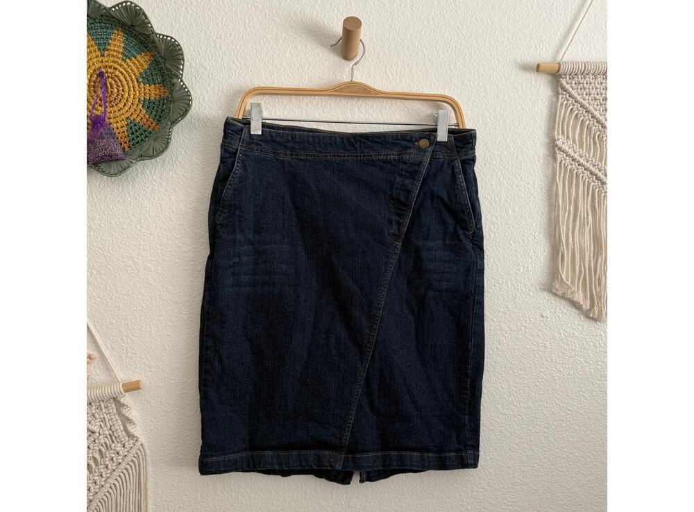 Garnet Hill Blue Denim Jean Skirt Size 8